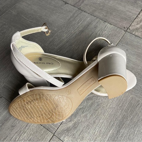 Bandolino Armory Natural Nude Comfort Prom Party Wedding Heels Sandals - Picture 5 of 5